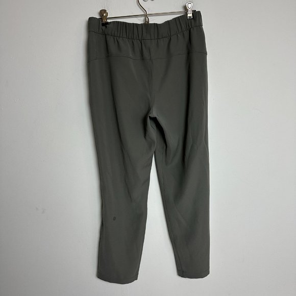 Lululemon On the Fly Sage Green 7/8 Pants Sz 8 - Picture 3 of 7